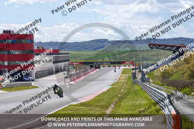 cadwell no limits trackday;cadwell park;cadwell park photographs;cadwell trackday photographs;enduro digital images;event digital images;eventdigitalimages;navarra;no limits trackdays;peter wileman photography;racing digital images;trackday digital images;trackday photos